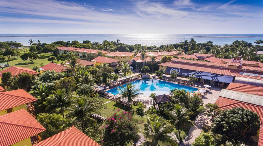 6 resorts no litoral brasileiro para aproveitar o feriado com toda a família