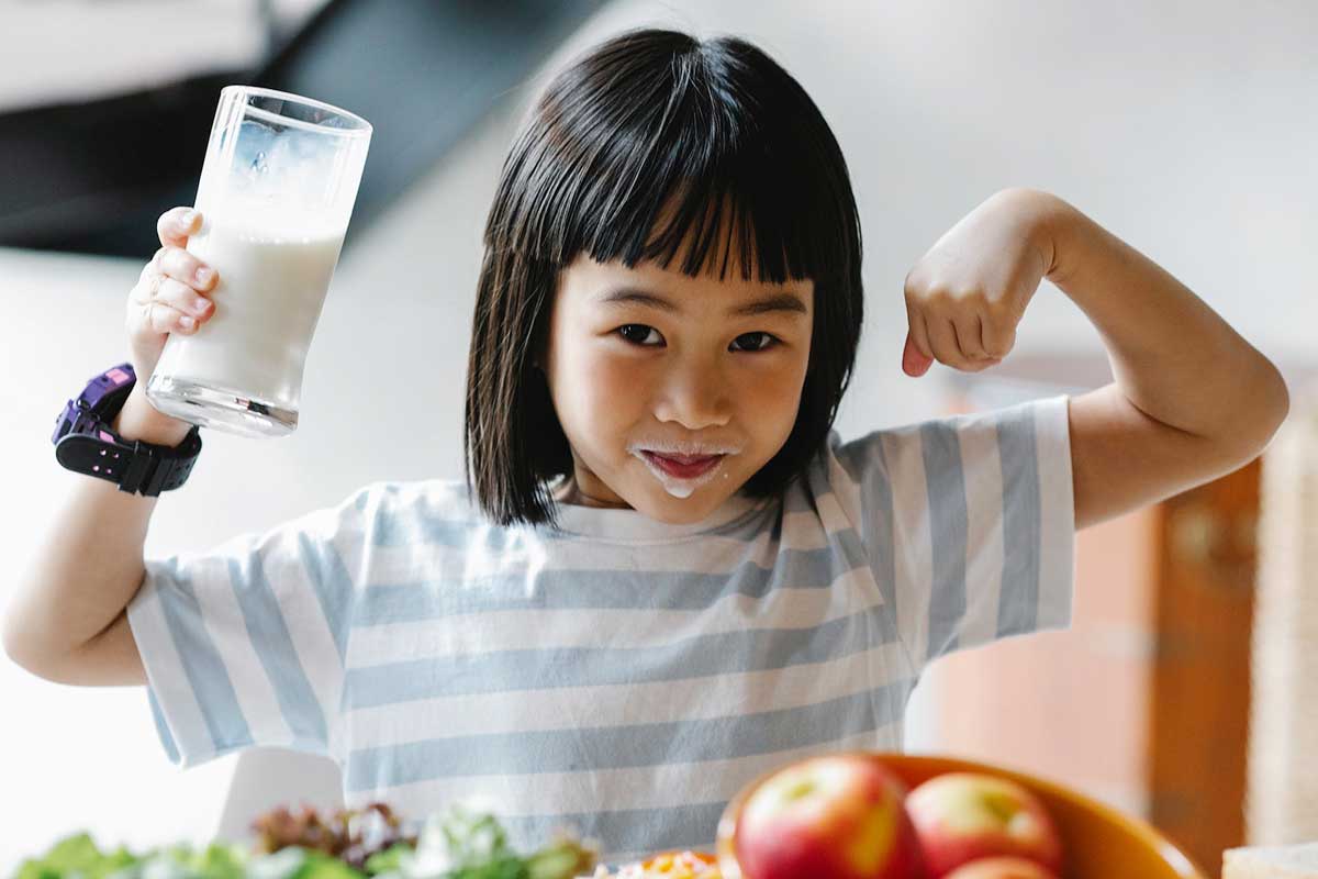 Saiba quais alimentos não podem faltar no prato da criança | Lifebrunch