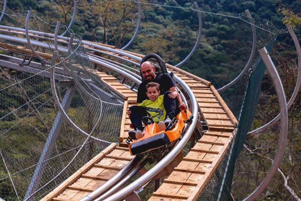 Parque temático no interior do RJ inaugura trenó de montanha | Lifebrunch